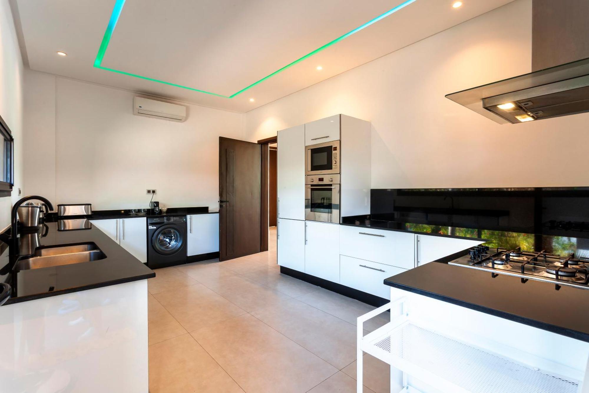 Argana Moderne Et Luxueuse Piscine Chauffee
